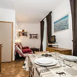 Lejlighed Le Carlton-5 By Interhome Chamonix
