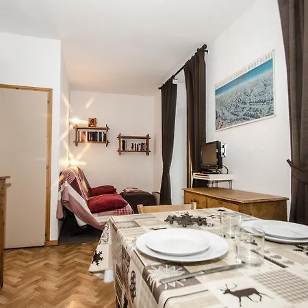 Lejlighed Le Carlton-5 By Interhome Chamonix